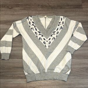 Mazik V-Neck Striped Sweater in Gray and Cream